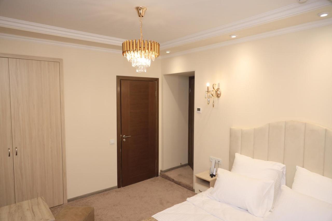 Delin Hotel And Tours Jerevan Eksteriør billede