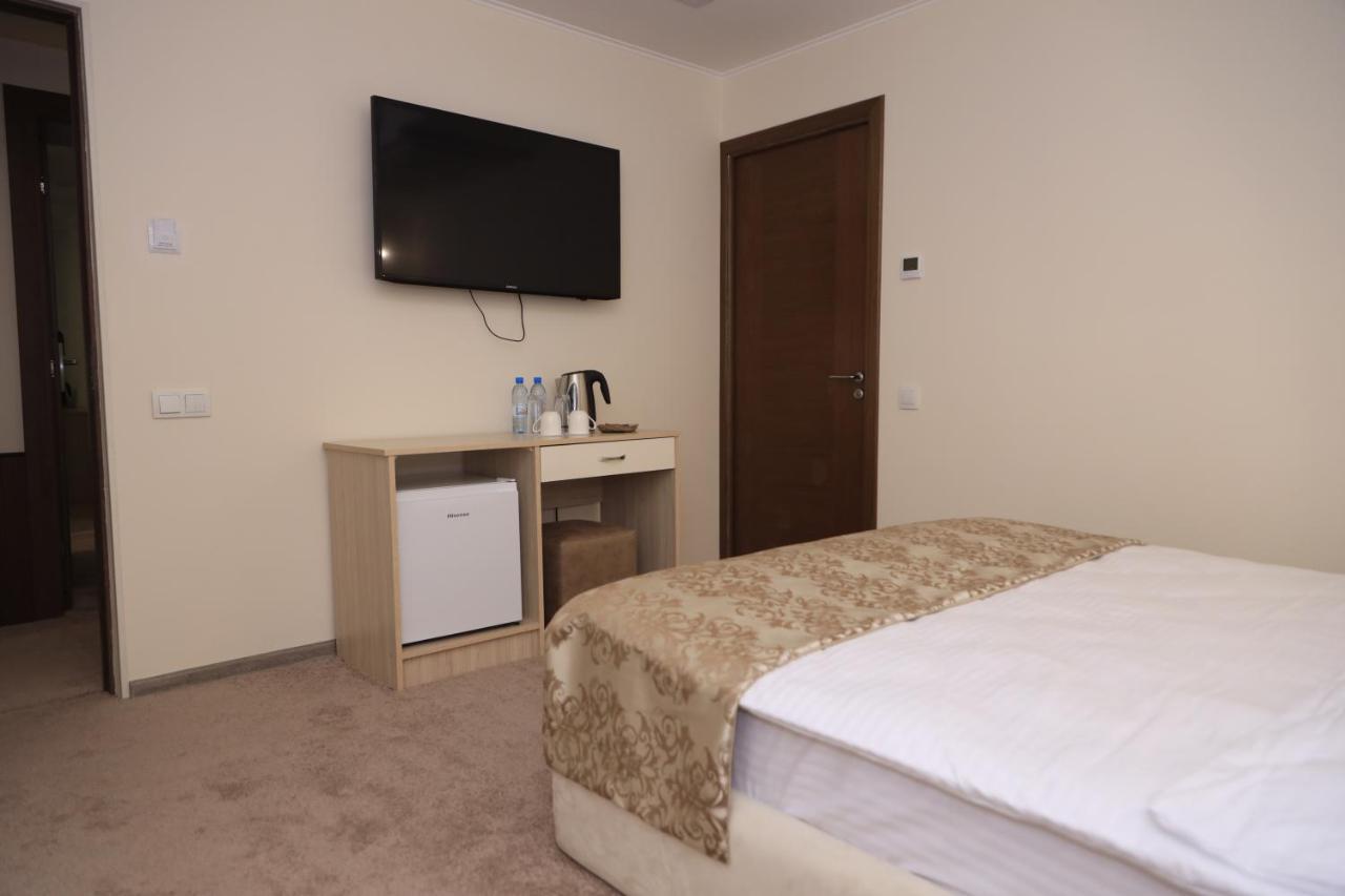 Delin Hotel And Tours Jerevan Eksteriør billede