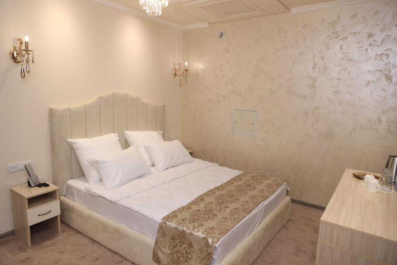 Delin Hotel And Tours Jerevan Eksteriør billede