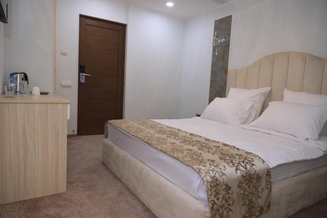 Delin Hotel And Tours Jerevan Eksteriør billede