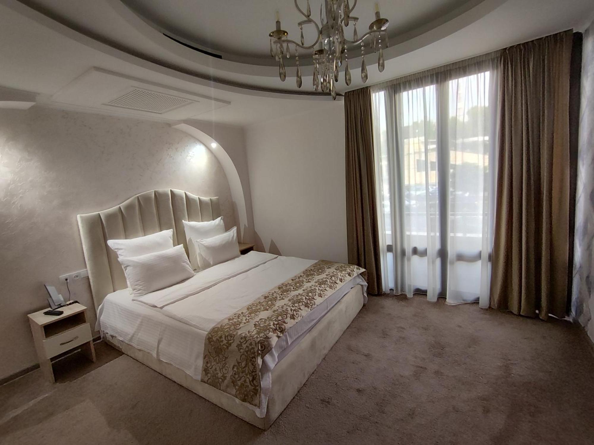 Delin Hotel And Tours Jerevan Eksteriør billede