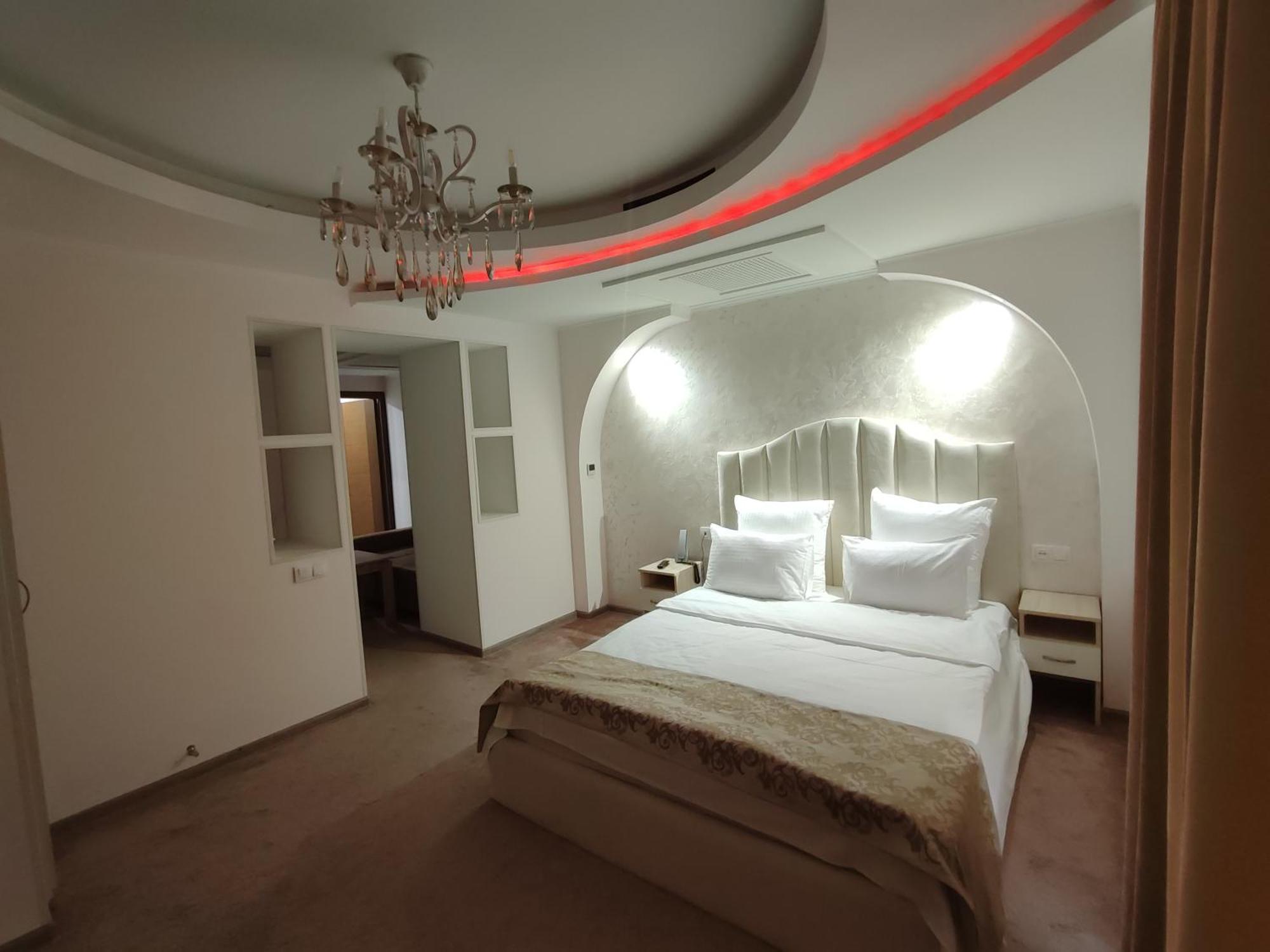 Delin Hotel And Tours Jerevan Eksteriør billede